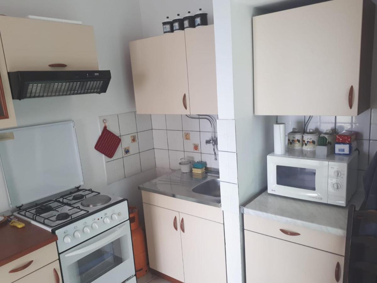 Apartment Ana 로고즈니차 외부 사진