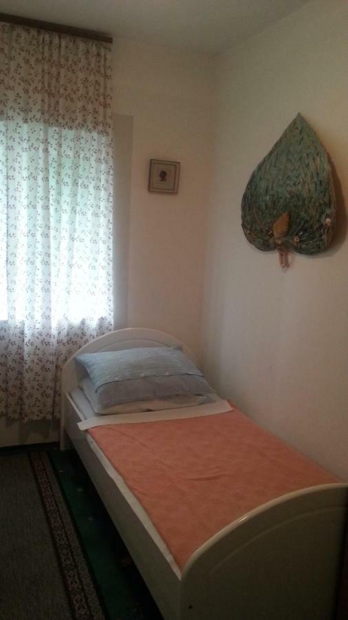 Apartment Ana 로고즈니차 외부 사진